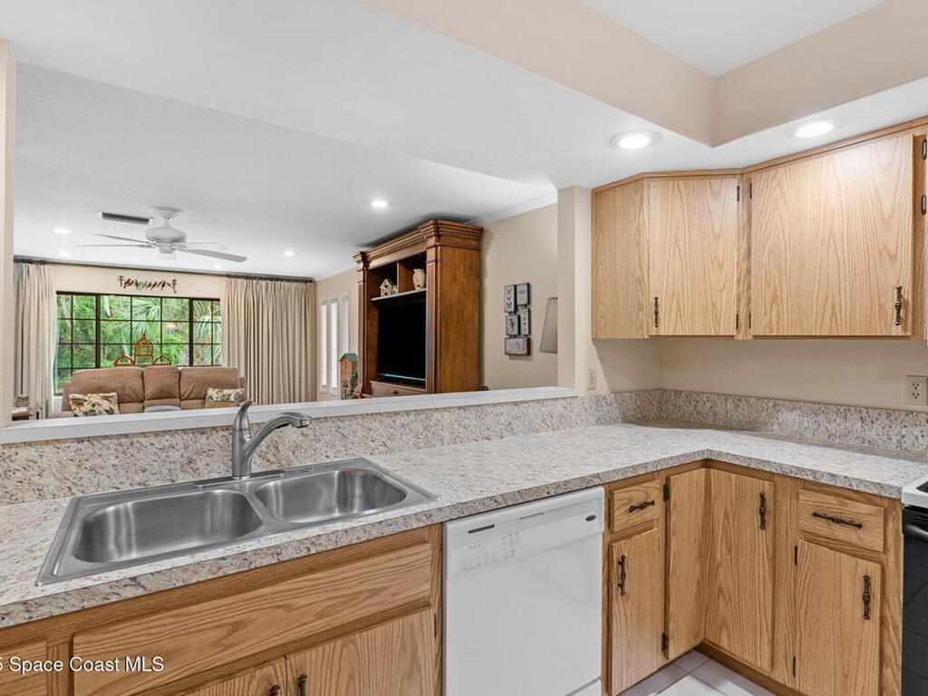 2159 Kings Cross Street, Titusville, FL 32796