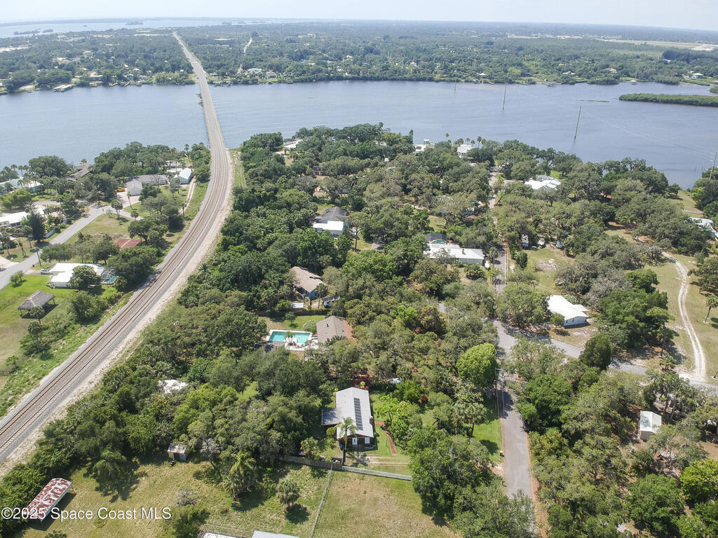 9959 Nicole Drive, Micco, FL 32976