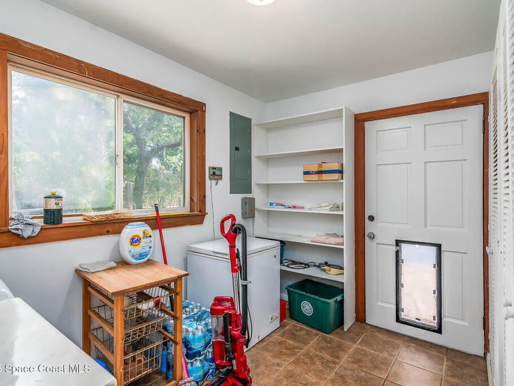 9959 Nicole Drive, Micco, FL 32976