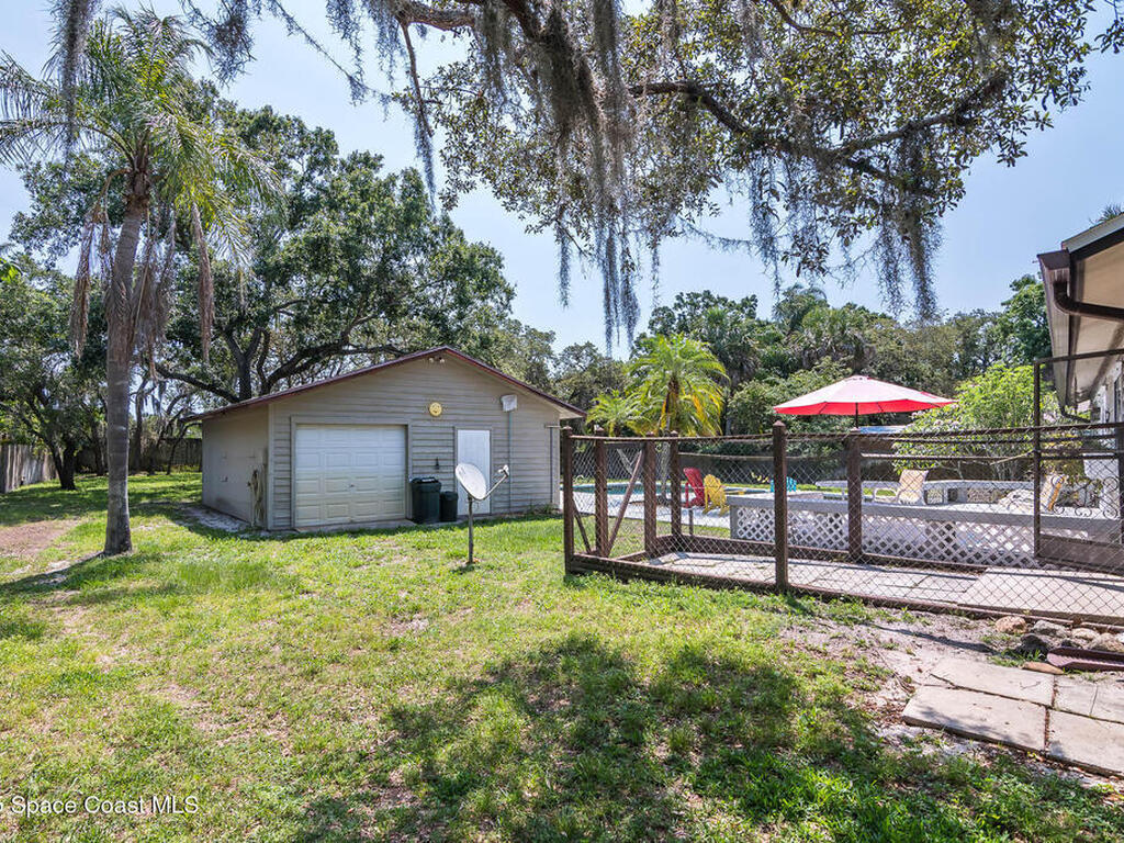 9959 Nicole Drive, Micco, FL 32976