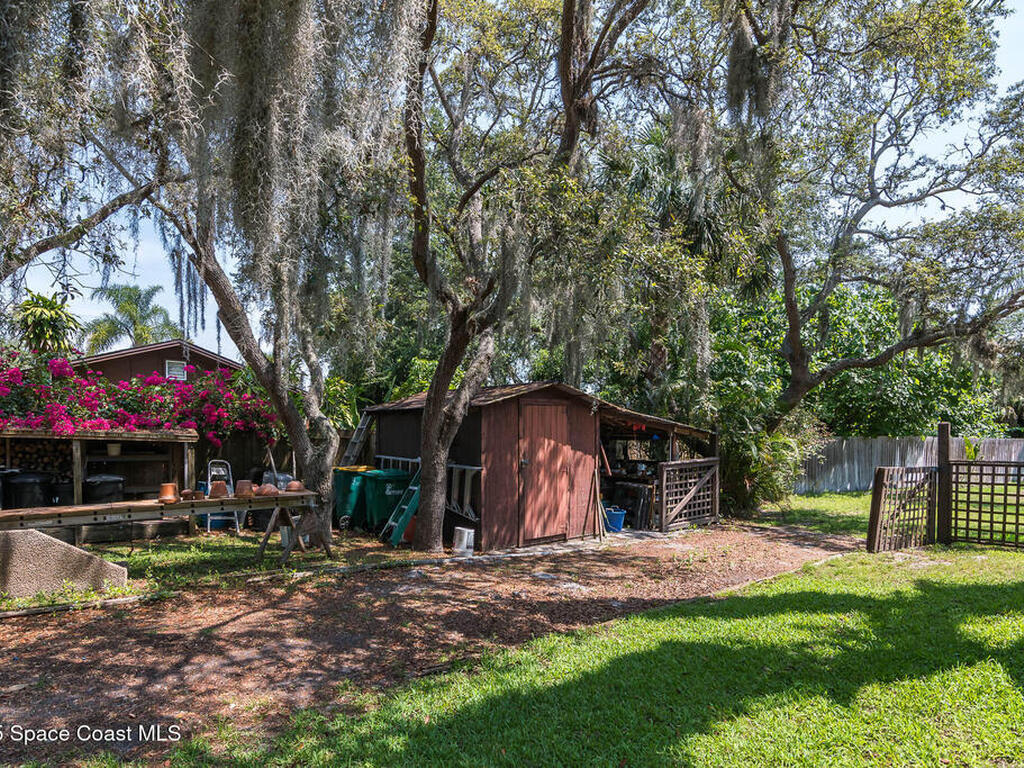 9959 Nicole Drive, Micco, FL 32976