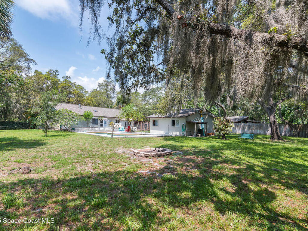 9959 Nicole Drive, Micco, FL 32976