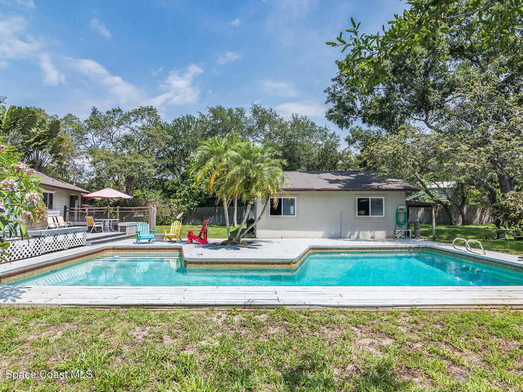 9959 Nicole Drive, Micco, FL 32976