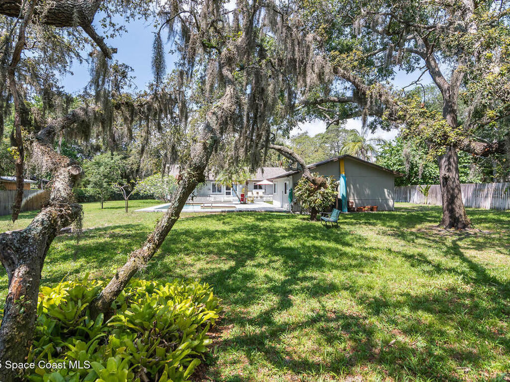 9959 Nicole Drive, Micco, FL 32976