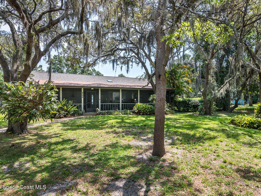9959 Nicole Drive, Micco, FL 32976