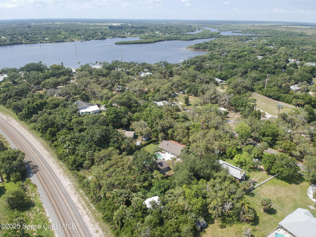 9959 Nicole Drive, Micco, FL 32976