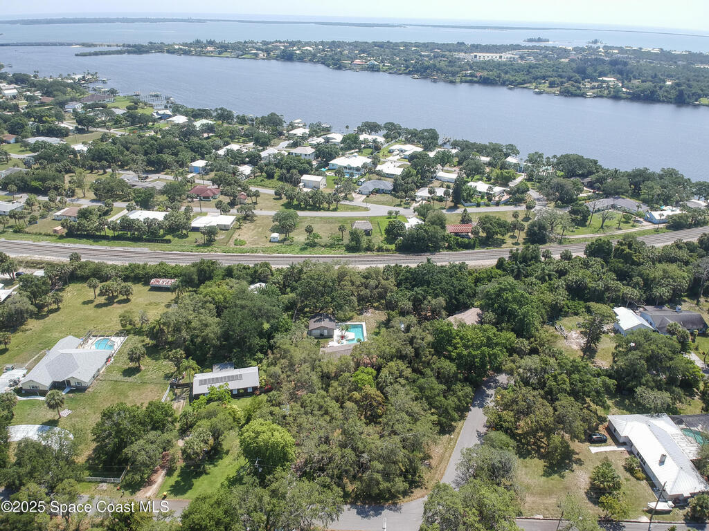 9959 Nicole Drive, Micco, FL 32976