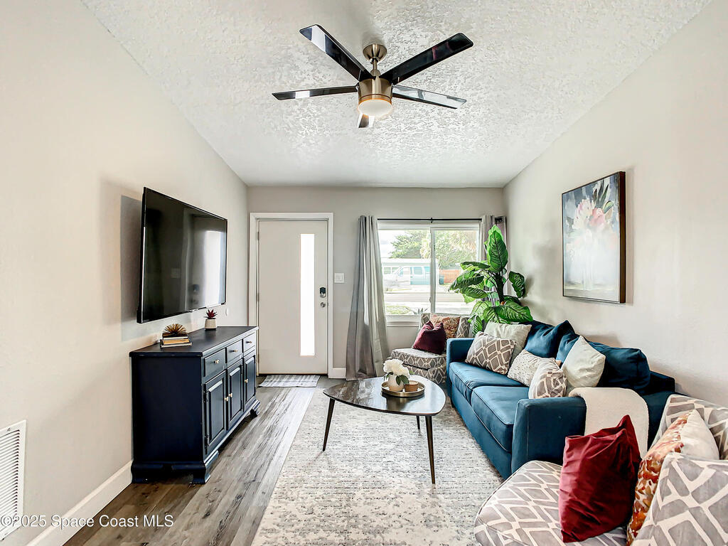 931 S Orlando Avenue, Cocoa Beach, FL 32931