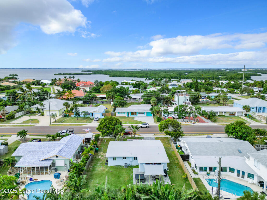 931 S Orlando Avenue, Cocoa Beach, FL 32931