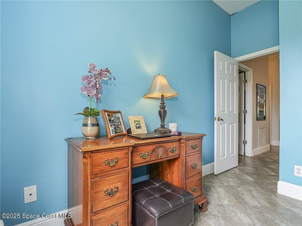 5151 4th Place, Vero Beach, FL 32968