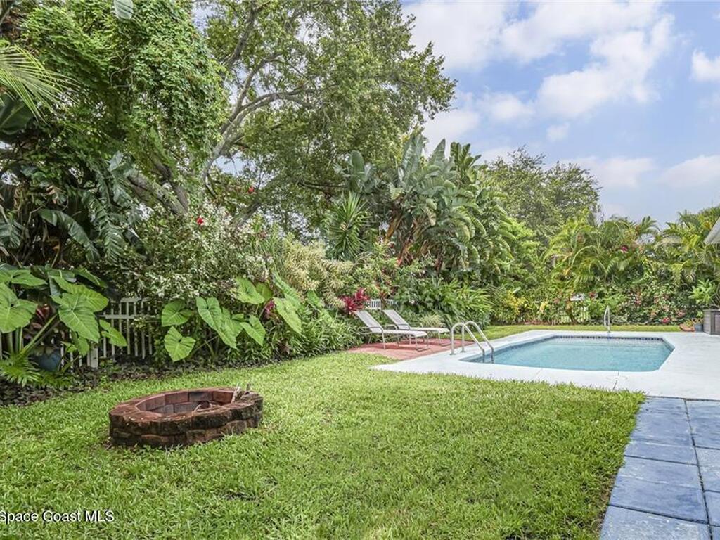 5151 4th Place, Vero Beach, FL 32968