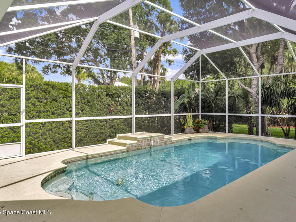 105 38th Court, Vero Beach, FL 32968