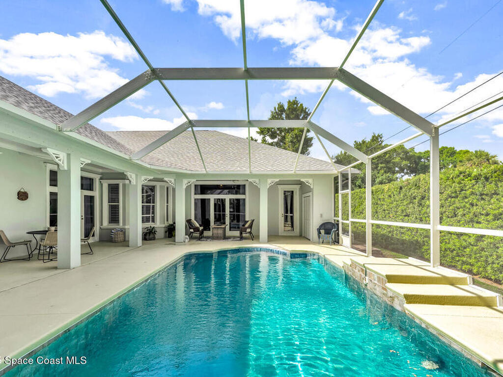 105 38th Court, Vero Beach, FL 32968