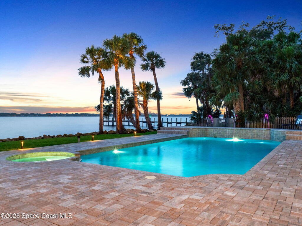 3775 S Tropical Trail, Merritt Island, FL 32952