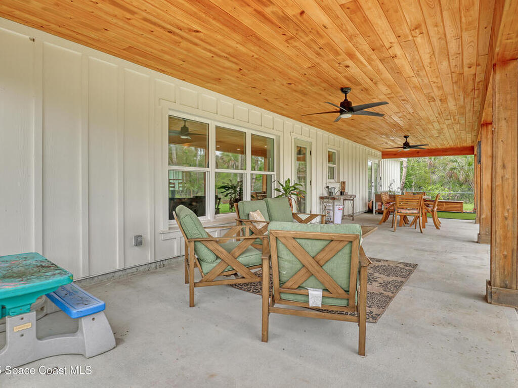 3350 Leghorn Road, Malabar, FL 32950
