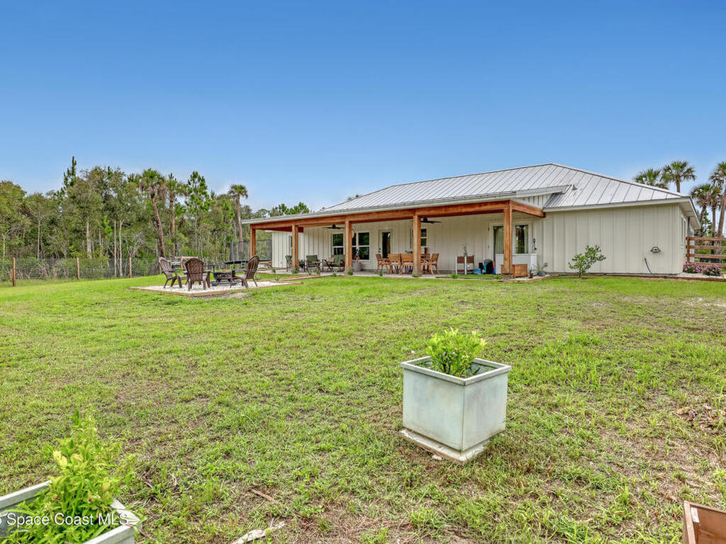 3350 Leghorn Road, Malabar, FL 32950