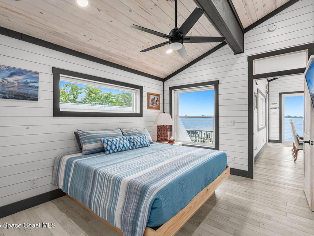 16 Vip Island Unit B, Grant-Valkaria, FL 32949