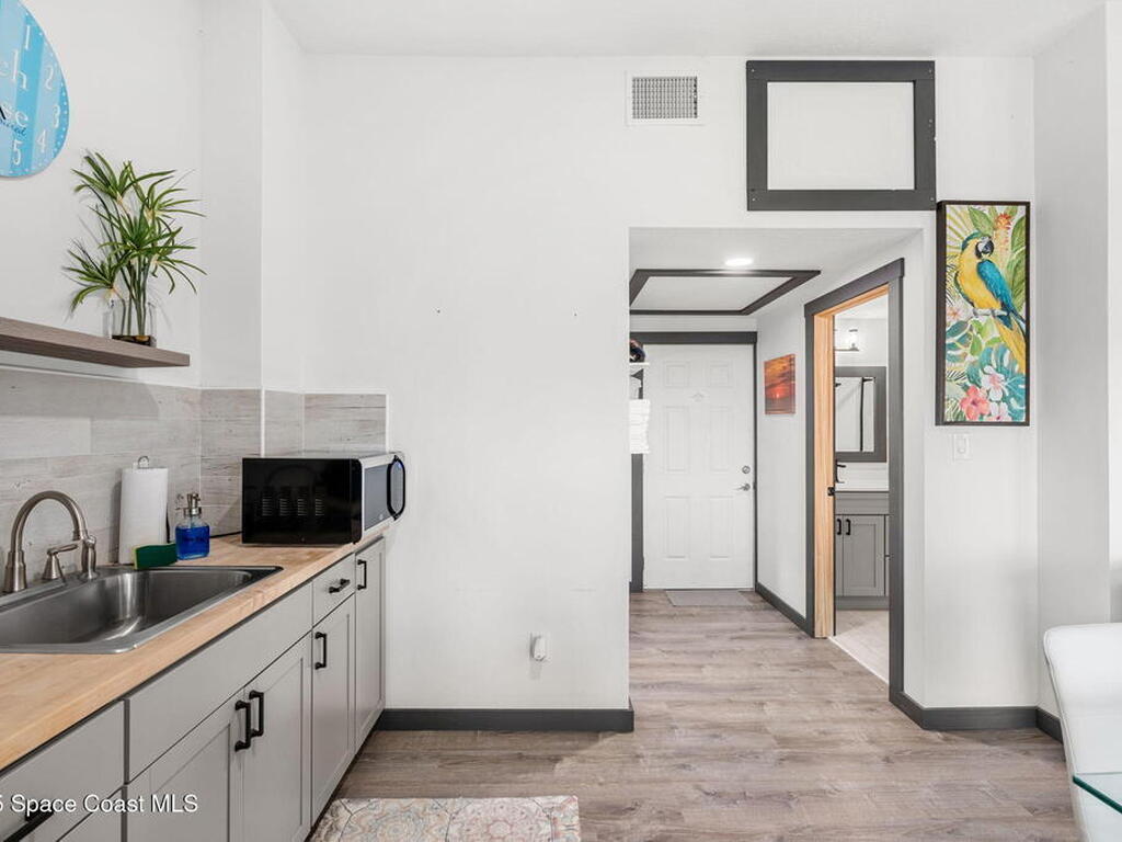 16 Vip Island Unit B, Grant-Valkaria, FL 32949