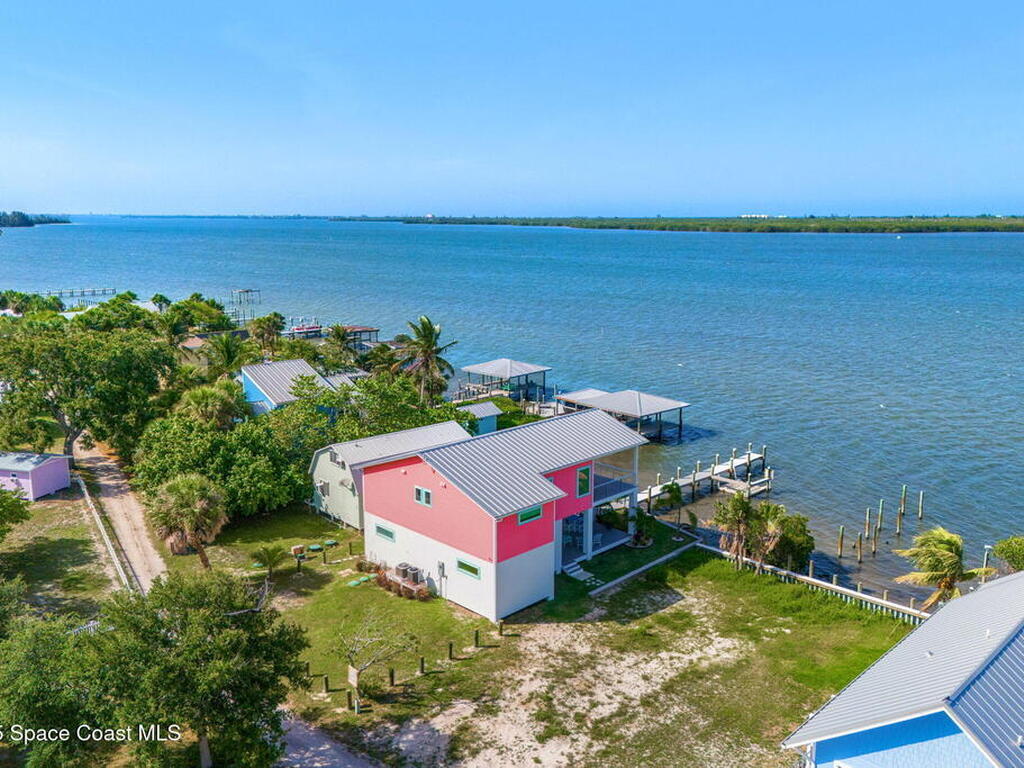 16 Vip Island Unit B, Grant-Valkaria, FL 32949
