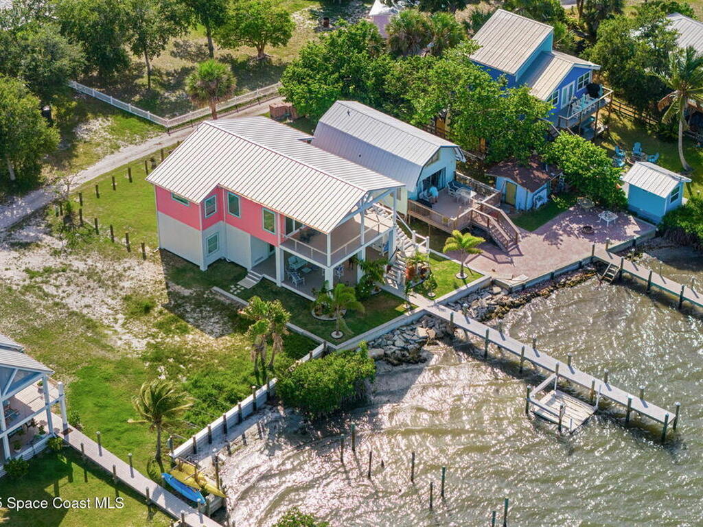 16 Vip Island Unit B, Grant-Valkaria, FL 32949