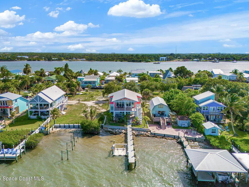 16 Vip Island Unit B, Grant-Valkaria, FL 32949