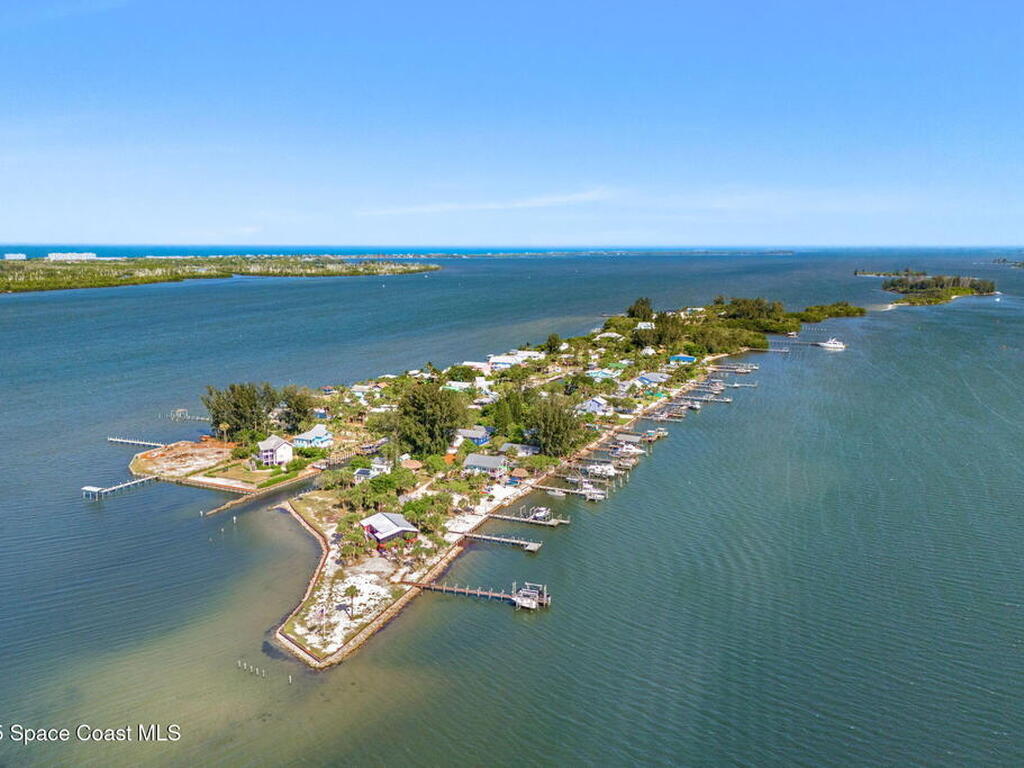 16 Vip Island Unit B, Grant-Valkaria, FL 32949