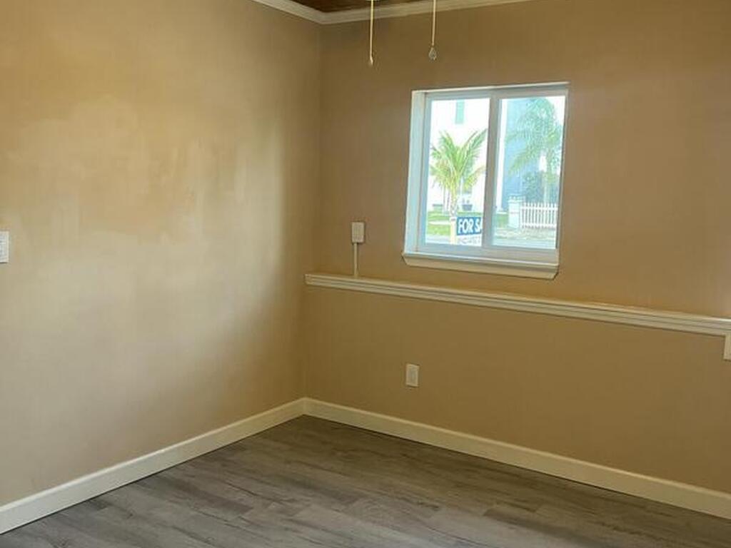6409 Ridgewood Avenue, Cocoa Beach, FL 32931