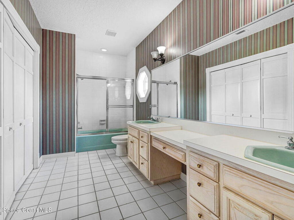 5150 Gentry Oaks Place, St. Cloud, FL 34772