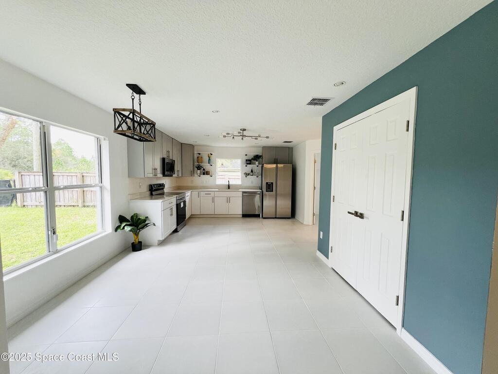 476 Garbelmann Street, Palm Bay, FL 32908