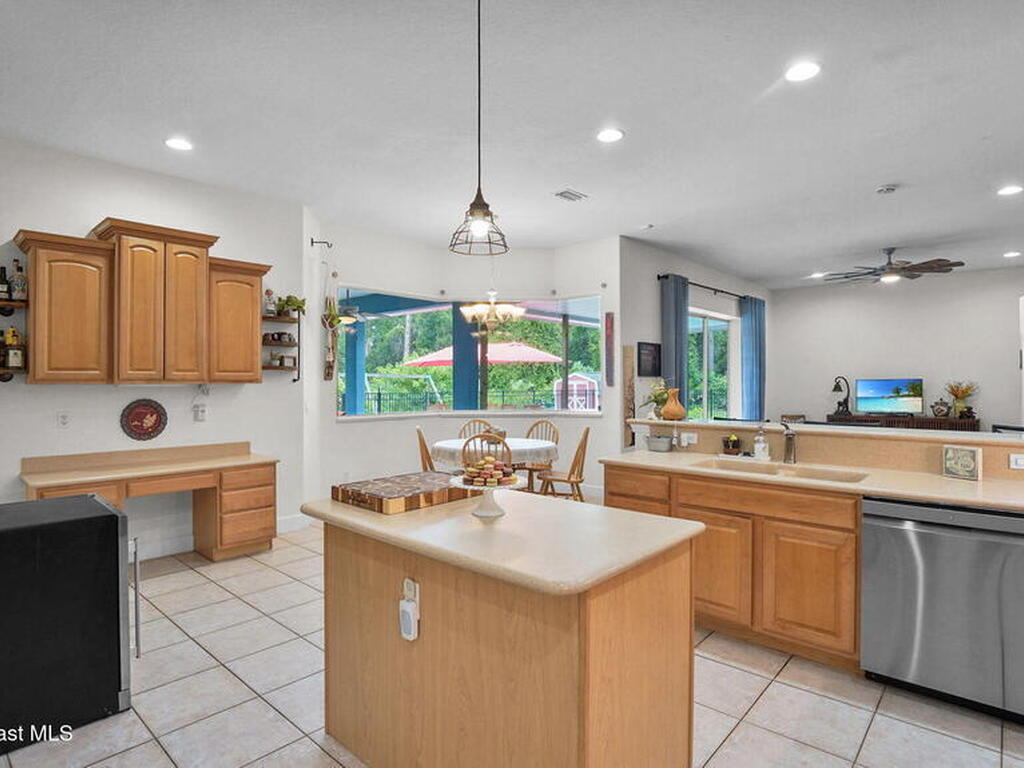 4329 Hunter Road, Mims, FL 32754