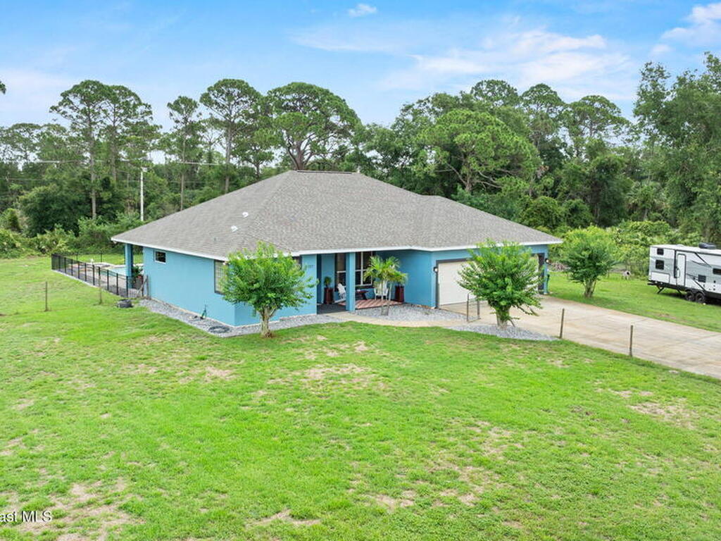 4329 Hunter Road, Mims, FL 32754
