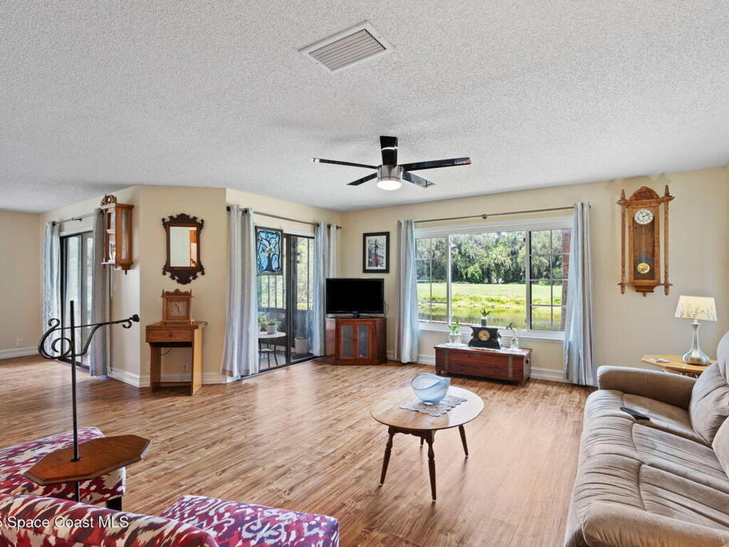 2147 Kings Cross Street, Titusville, FL 32796