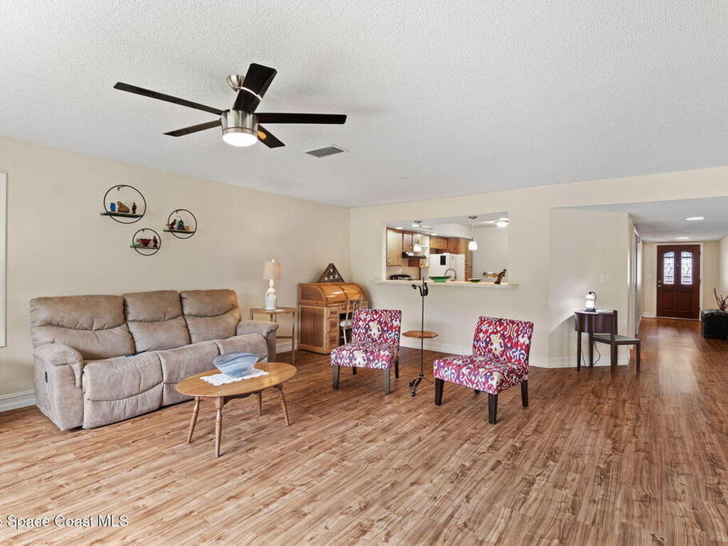 2147 Kings Cross Street, Titusville, FL 32796