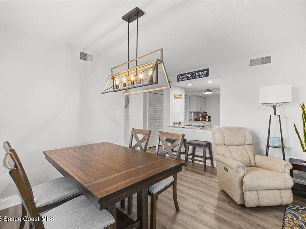 530 S Brevard Avenue, Cocoa Beach, FL 32931