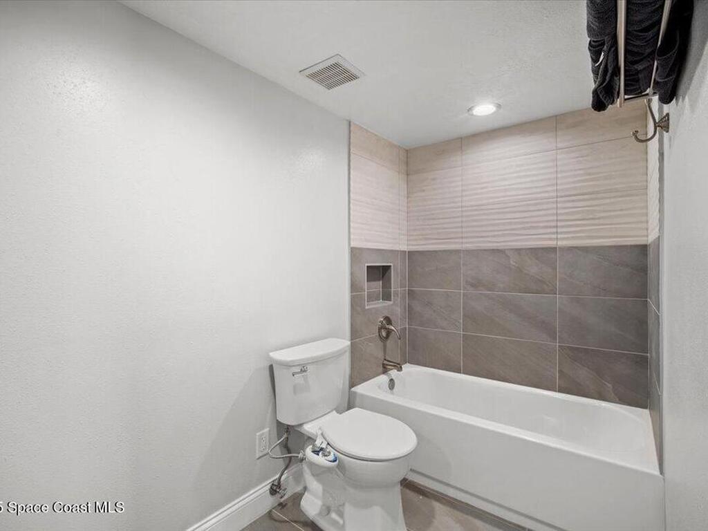 530 S Brevard Avenue, Cocoa Beach, FL 32931