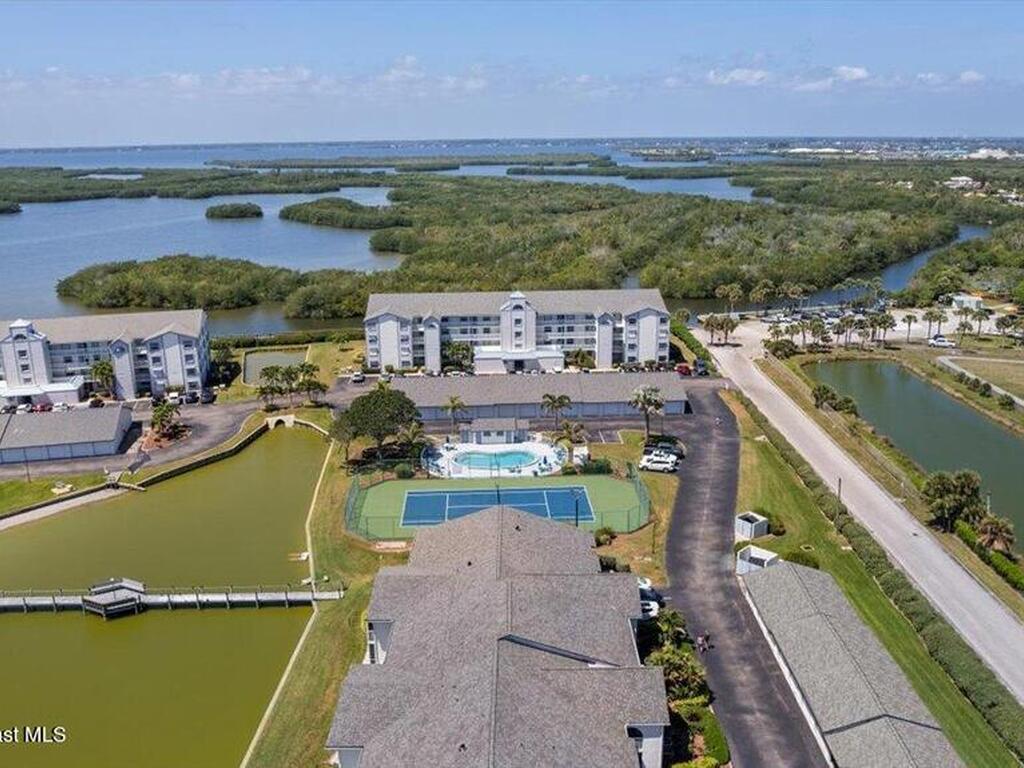 530 S Brevard Avenue, Cocoa Beach, FL 32931