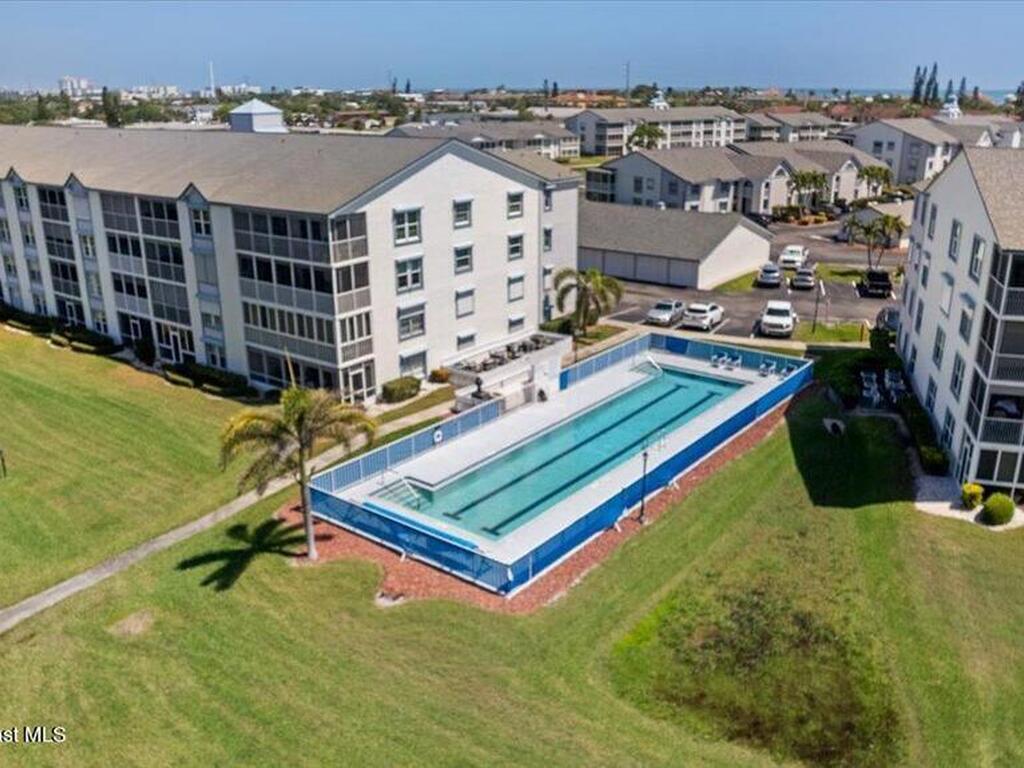 530 S Brevard Avenue, Cocoa Beach, FL 32931