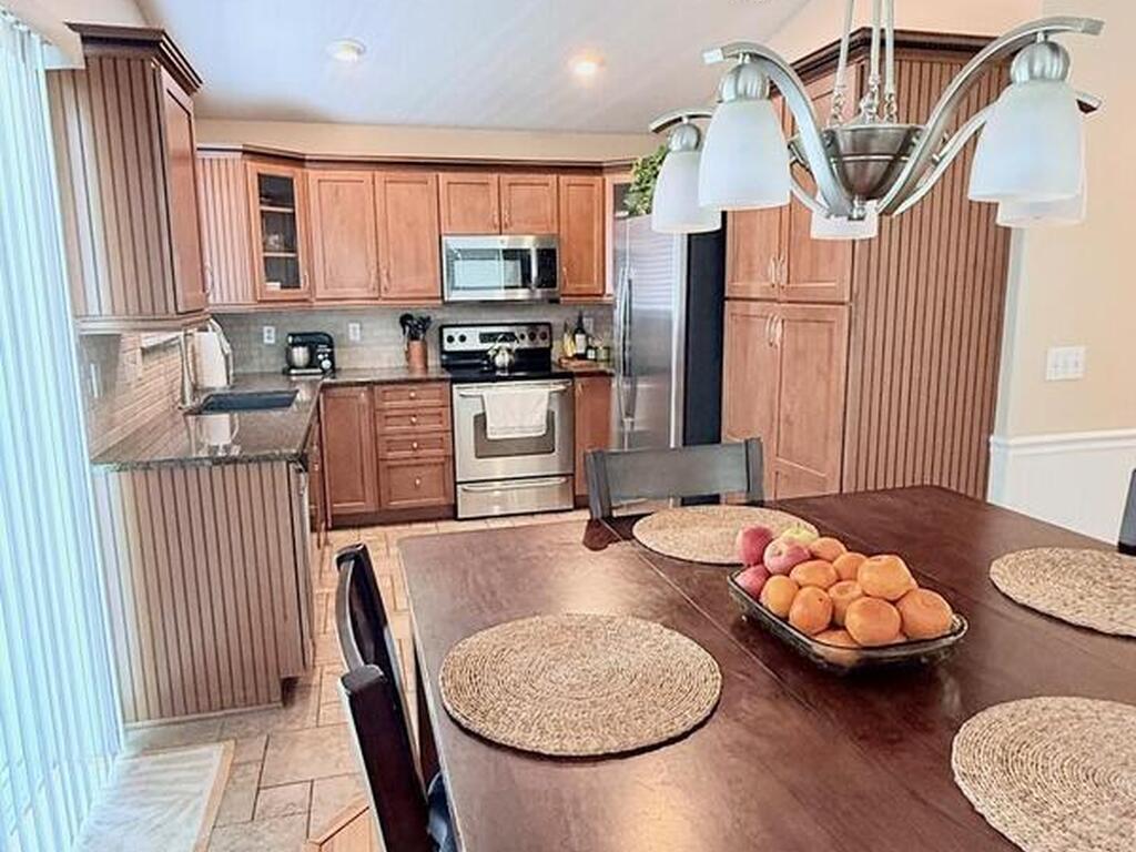 1425 S Central Avenue, Flagler Beach, FL 32136