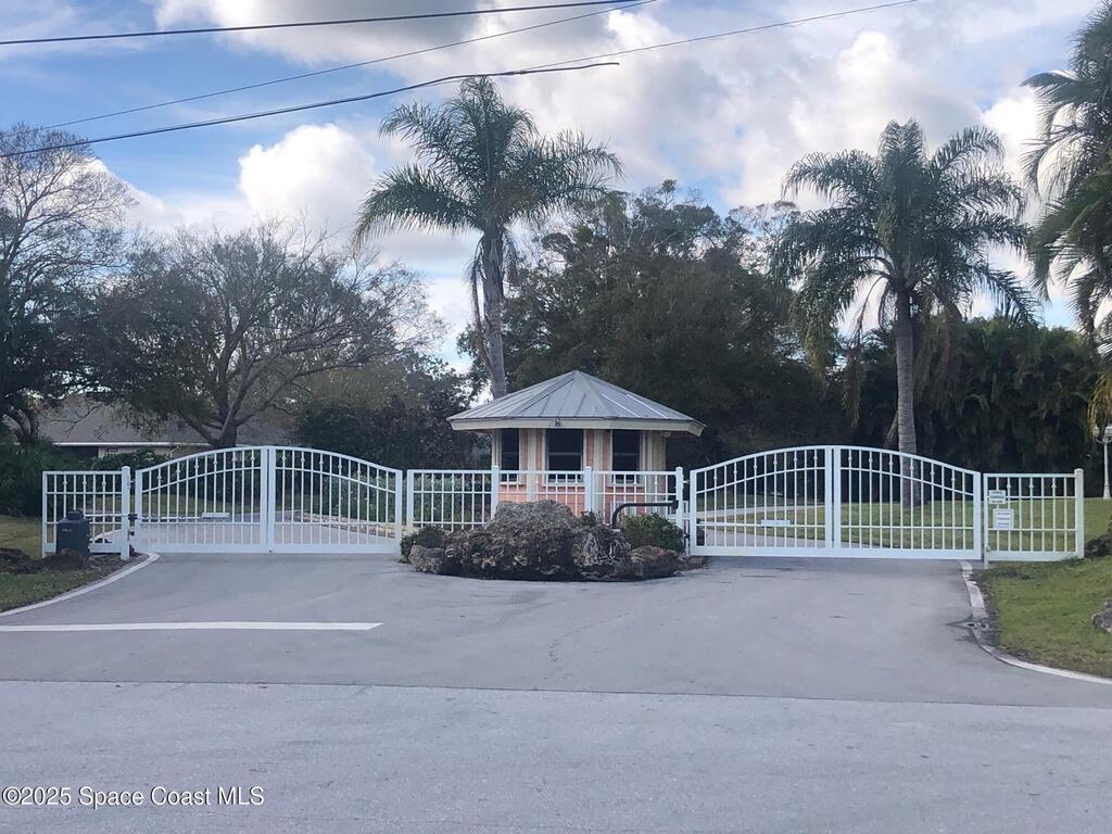 603 Cross Creek Drive, Sebastian, FL 32958