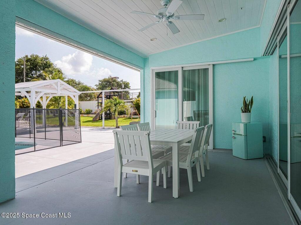 406 9th Court, Vero Beach, FL 32962