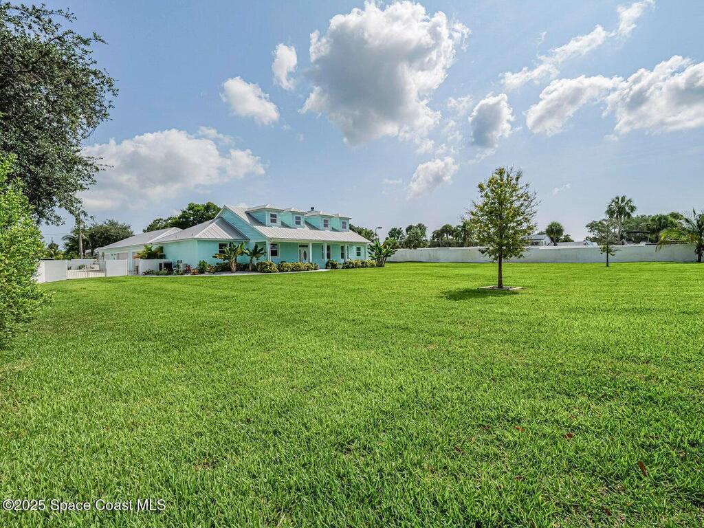 406 9th Court, Vero Beach, FL 32962