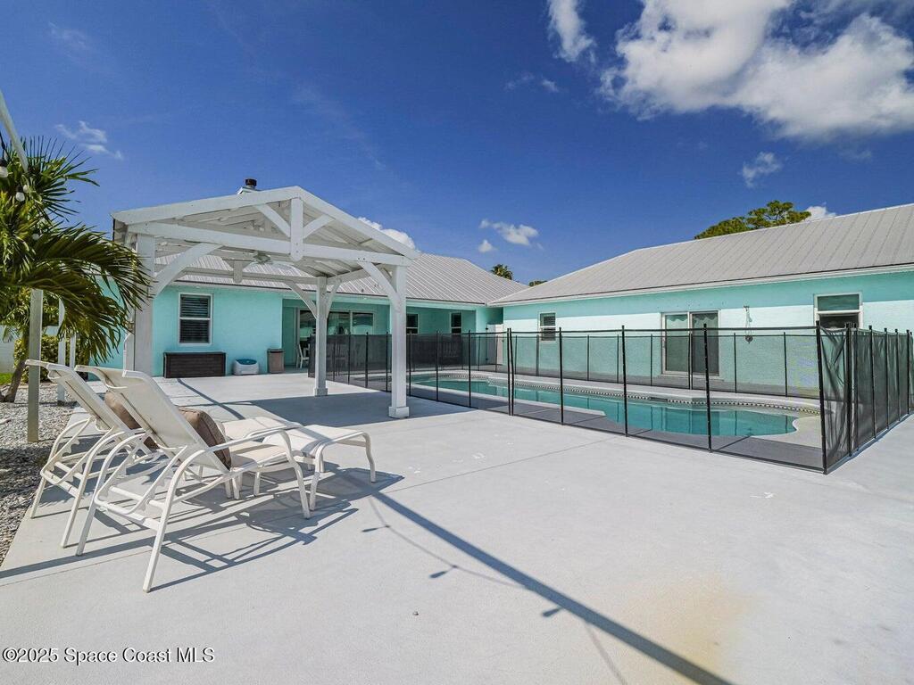 406 9th Court, Vero Beach, FL 32962