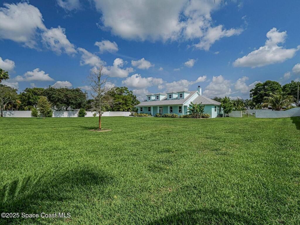 406 9th Court, Vero Beach, FL 32962