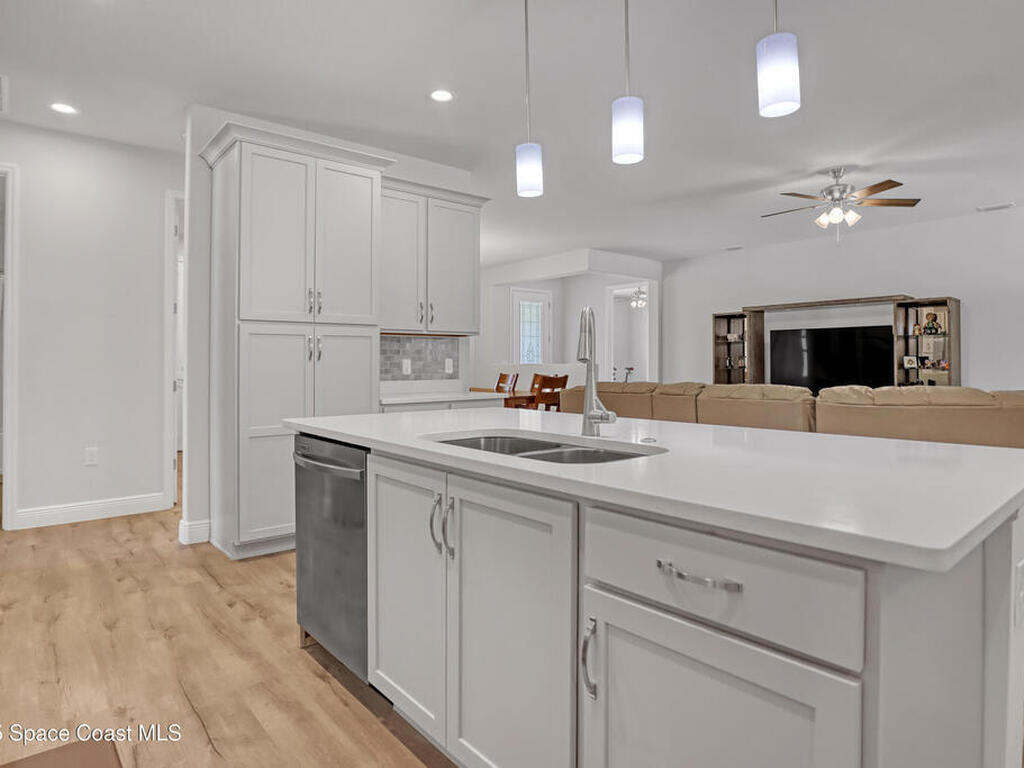 1841 Market Circle, Palm Bay, FL 32905