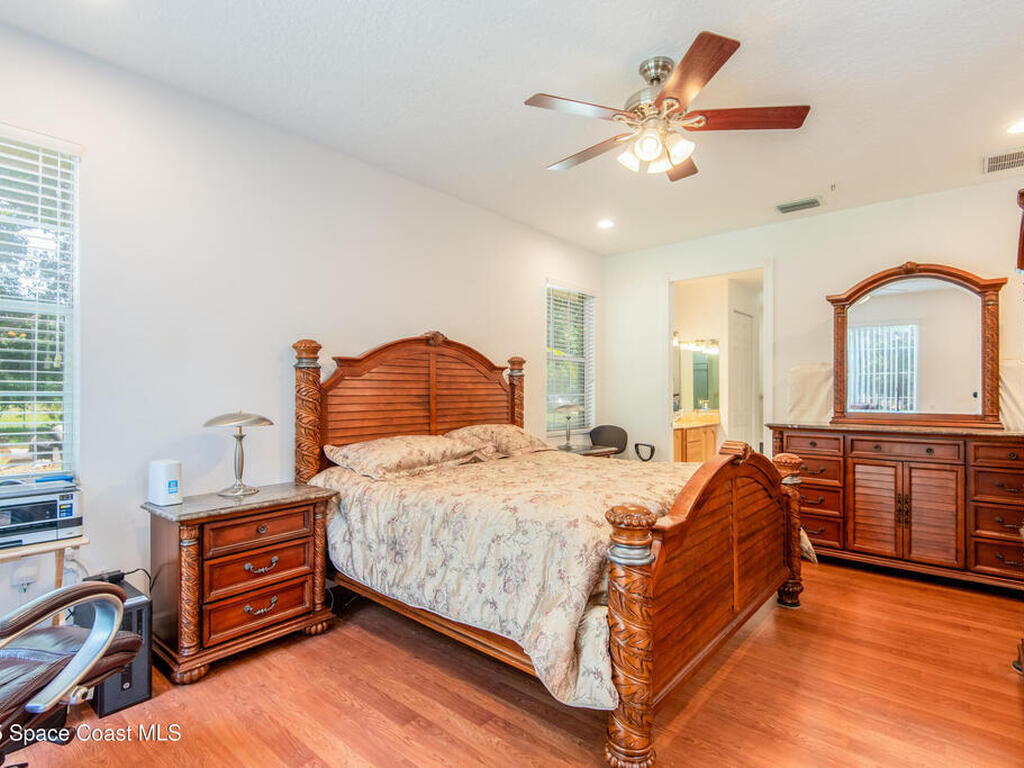 7030 Livingstone Lane, Melbourne, FL 32904