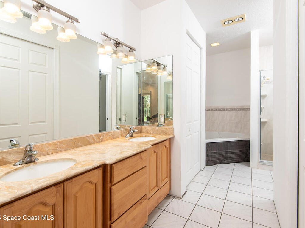 7030 Livingstone Lane, Melbourne, FL 32904