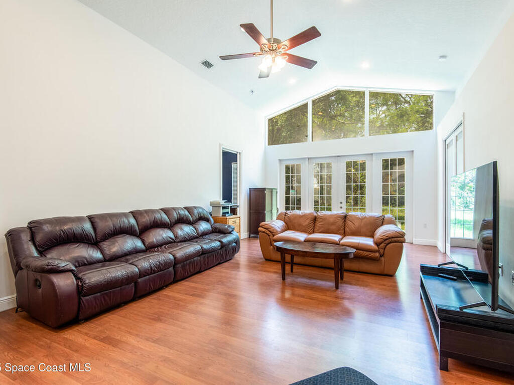 7030 Livingstone Lane, Melbourne, FL 32904
