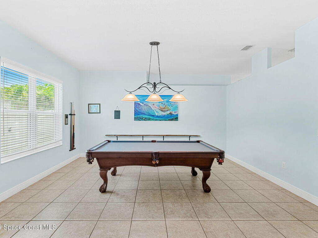 1121 S Orlando Avenue, Cocoa Beach, FL 32931