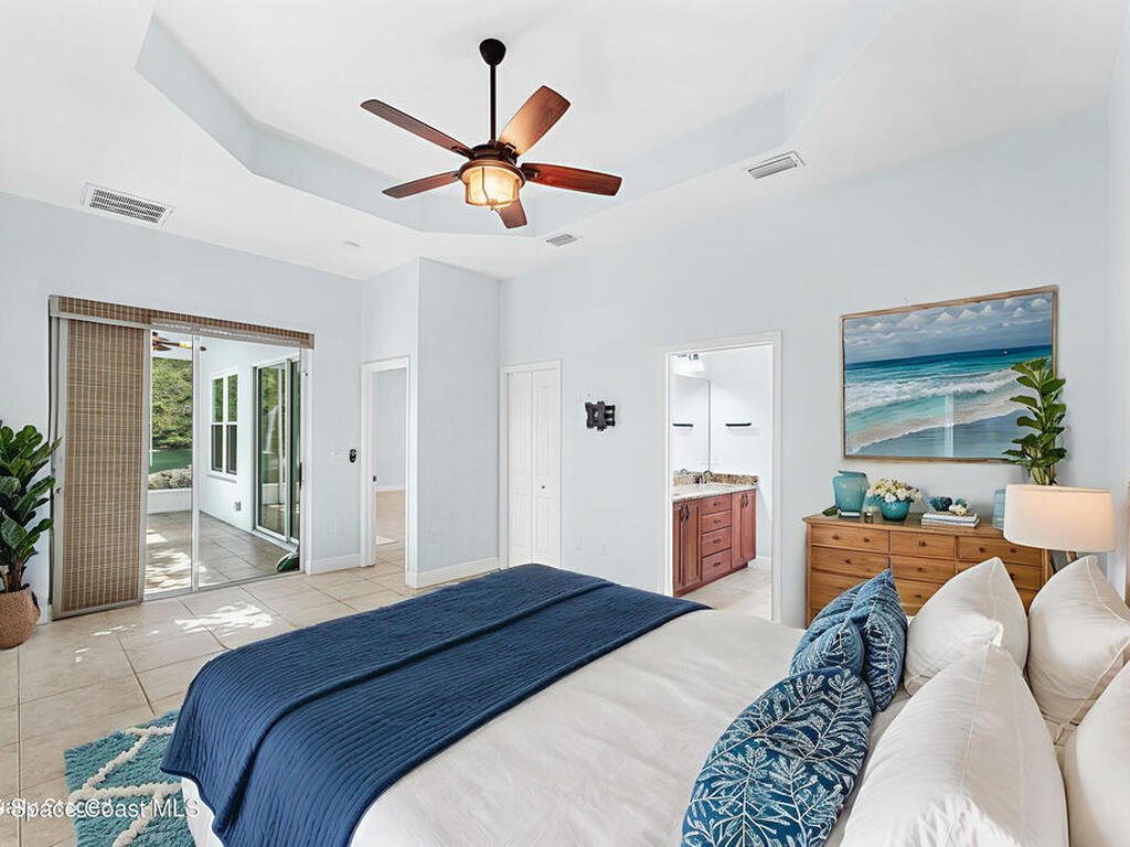 1121 S Orlando Avenue, Cocoa Beach, FL 32931