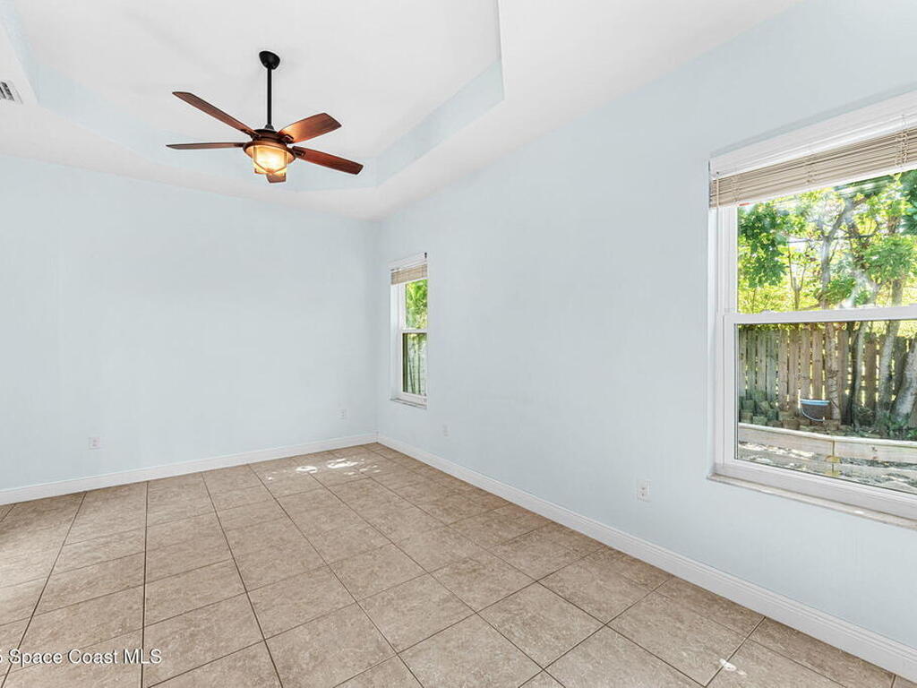 1121 S Orlando Avenue, Cocoa Beach, FL 32931